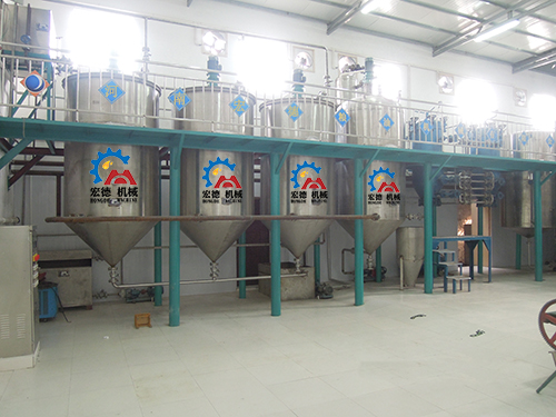 300噸<a href=http://m.aidsnetwork.cn/jinglian/20.html target=_blank class=infotextkey>菜籽油精煉設(shè)備</a>