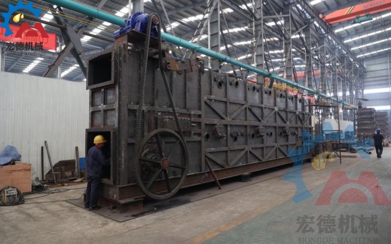 拖鏈式<a href=http://m.aidsnetwork.cn/jinchu/ target=_blank class=infotextkey>浸出設(shè)備</a>